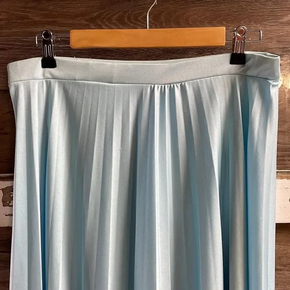 Vintage Pleated Womens Skirt Powder Blue Knee Length 70’s Size Small
